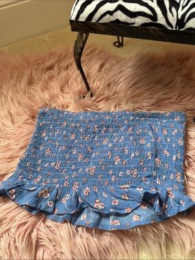 American Eagle Blue Floral Smocked Ruffle tube top size medium